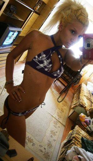 Emily (26) from New Jersey | Discreet Casual Encounters