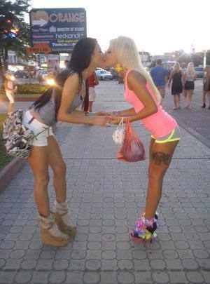 Toni, 21, Missouri | Younger Adult Woman Seeking Older Men