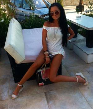 Lucy (22) | Illinois No-Strings Dating and Messaging