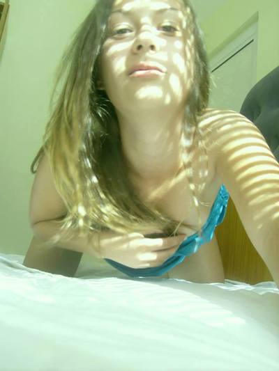 Rhiannon (25) | California Adult Dating and Private Meetups