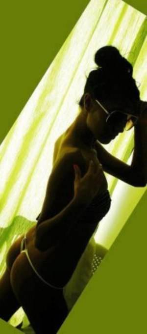 Kara, 25, profile image for New York dating page