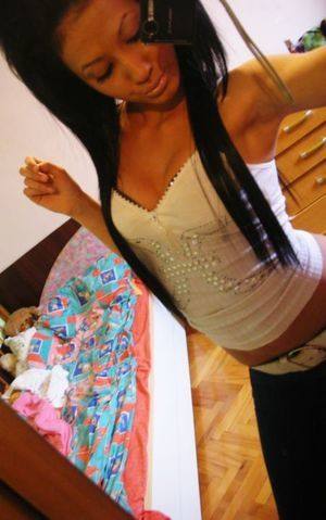 Elyse (23) in Ohio | Private Adult Dating Profile