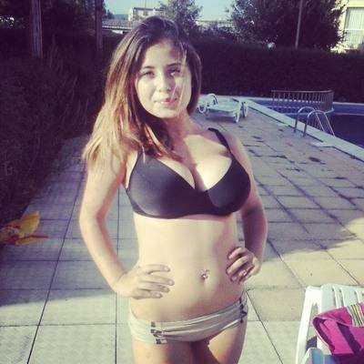 Adult dating profile photo of Olivia (29) in Moorpark, CA