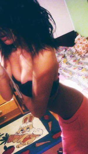 Profile photo of Wendy, age 22, from Lawrenceburg, KY