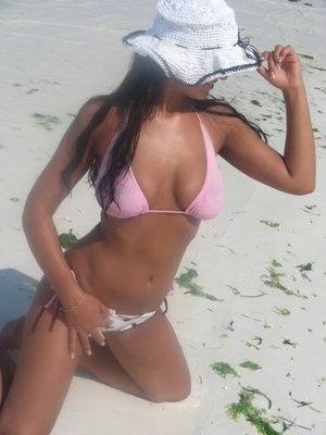 Eva (27) in Hawaii | No-Strings Adult Dating