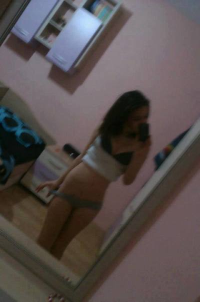 Julia, 29, Virginia | No Commitment Dating Profile