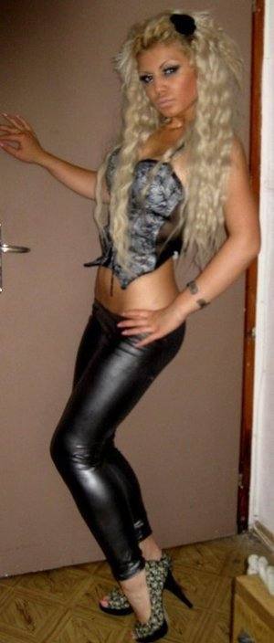 Meet Ashleigh (20) from Alberta | NSA Casual Encounters
