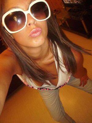 Photo of Emmalyn (18), adult profile in Lexington, KY
