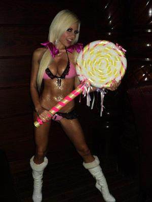 Wanda, 24, Vancouver, BCO local dating profile photo