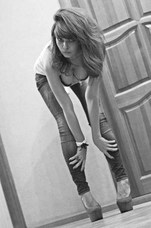 Local profile photo of Melody, 19, in Houston, TX