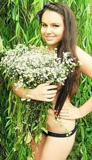 Demi (30) from Gilroy, CA profile image