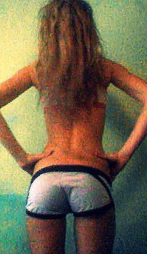 Ozella from  is looking for adult webcam chat
