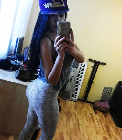 Looking for local cheaters? Take Vashti from Dayton, New Jersey home with you