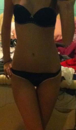 Looking for girls down to fuck? Idella from Shipshewana, Indiana is your girl