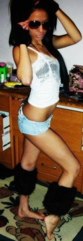 Jennell from Ida, Louisiana is looking for adult webcam chat