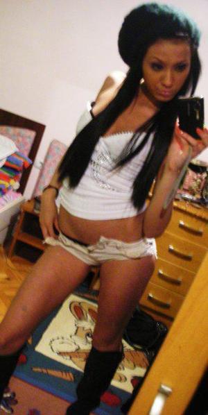 Gussie from  is looking for adult webcam chat