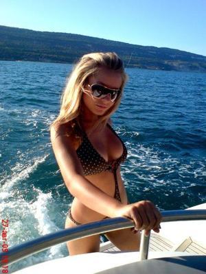 Lanette from Riverview, Virginia is interested in nsa sex with a nice, young man