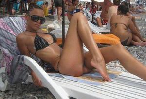 Bobette from Tangerine, Florida is looking for adult webcam chat