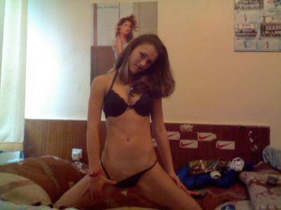 Calista from Tangerine, Florida is looking for adult webcam chat
