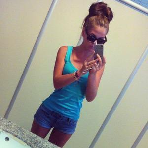 Felisa from North Carolina is interested in nsa sex with a nice, young man