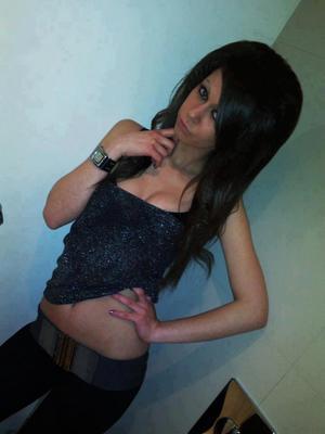 Rozella from Lake Preston, South Dakota is looking for adult webcam chat