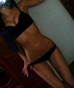Genoveva from Sleepy Hollow, Wyoming is looking for adult webcam chat