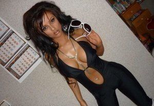 Meet local singles like Kelsey from South Dakota who want to fuck tonight